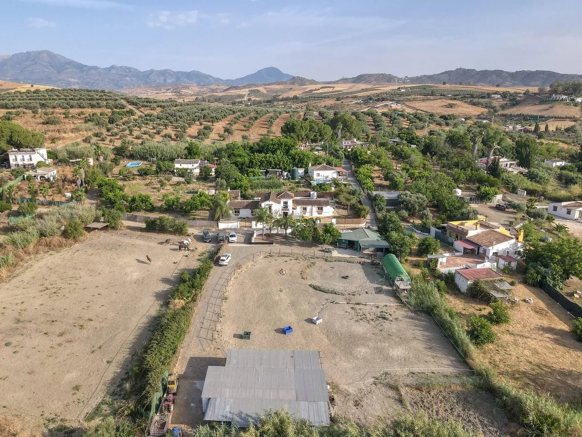 7f91660c-9797-4de1-8fb4-e77ba35ce2c2