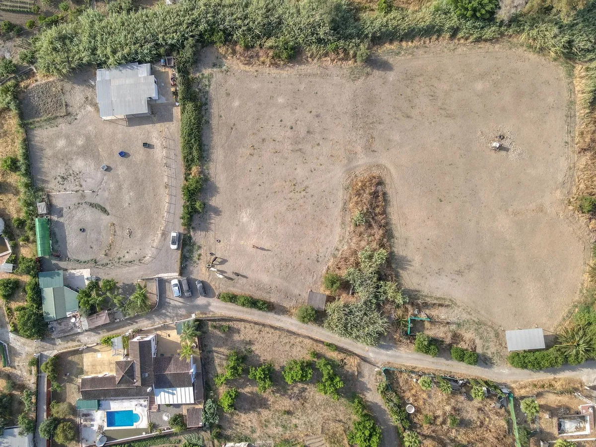 ad845458-2196-4c44-9a4f-5071a4203b63