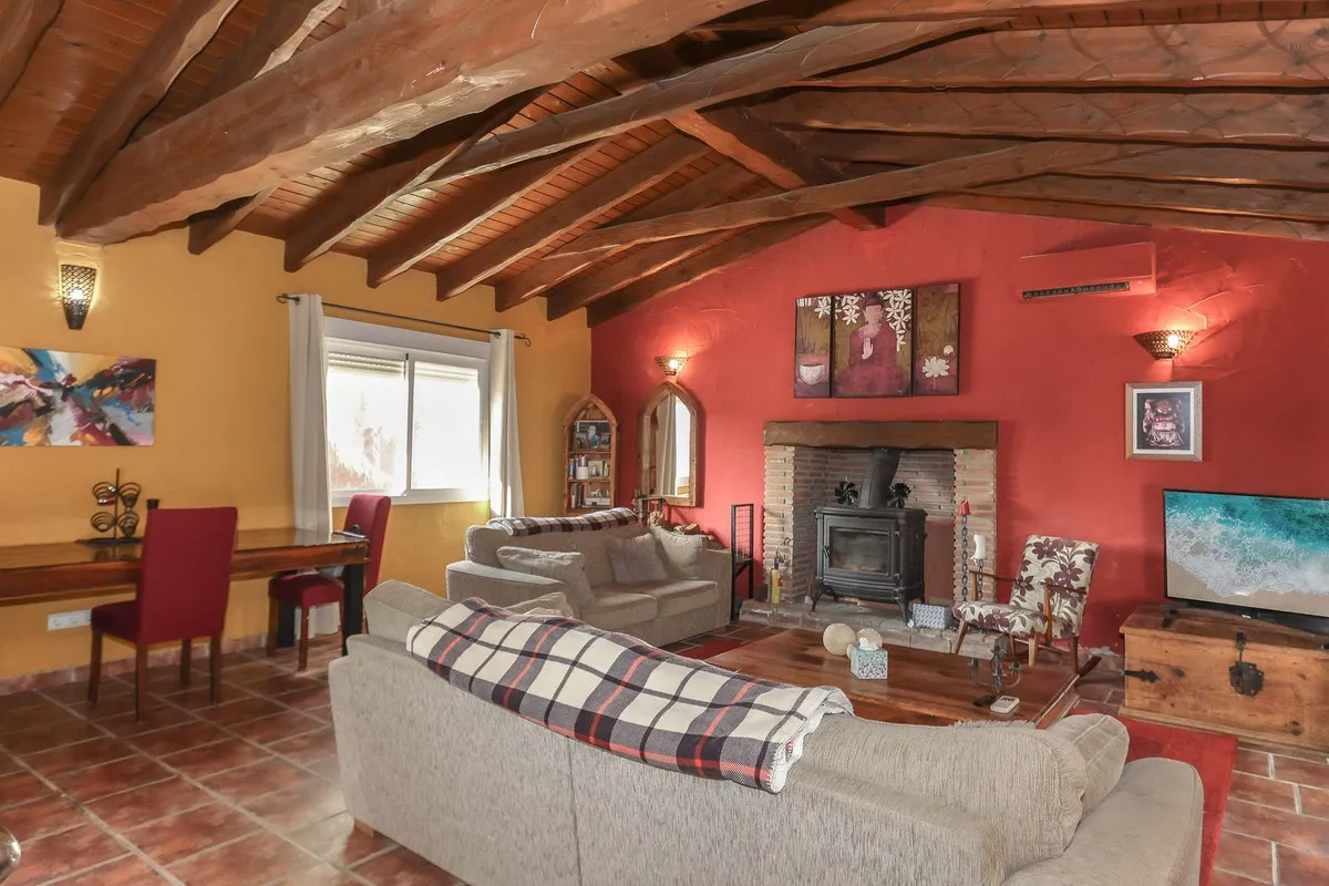 c328fffd-3cbf-4e02-8016-246db3023d5a