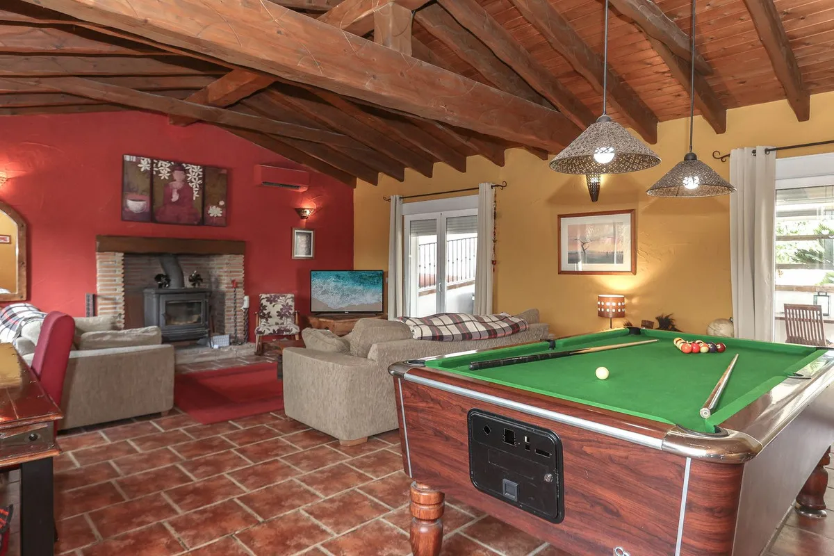 d9cf8573-c991-4ec8-9f61-2f0797829511