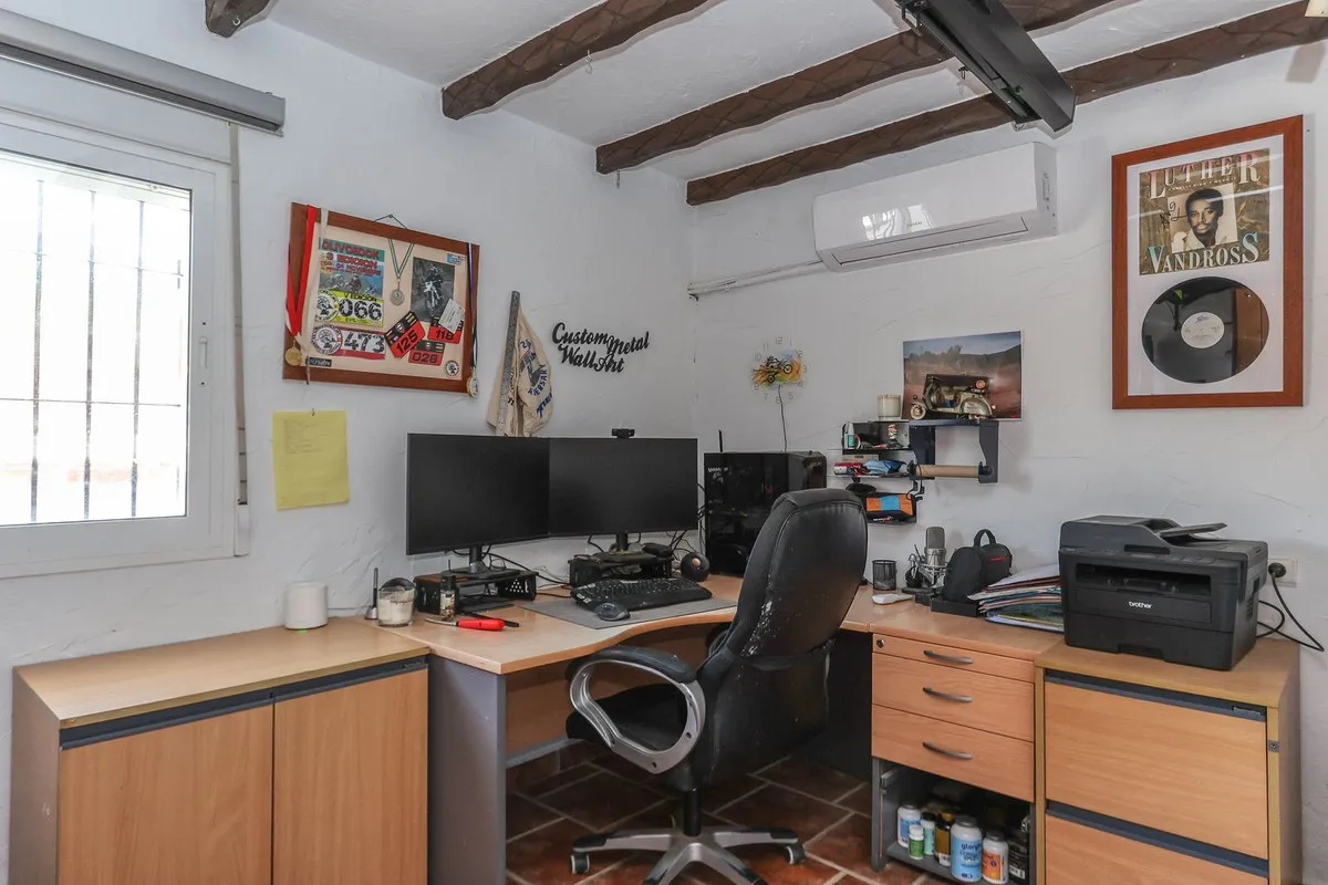 f68d9cc2-d615-46bf-b6f8-11b88bb5f341