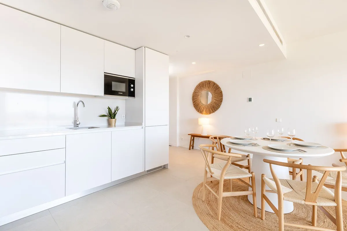 00c24851-d5b0-47db-aa00-8dd3c33ab06f