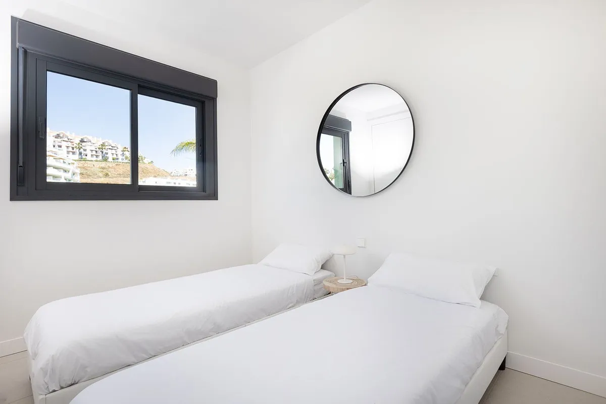 2bfe9a8a-fd72-436f-8833-6b848ba114ca