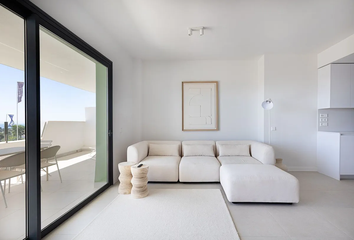 4b923185-7df8-48ee-8b3b-cc643f61838a