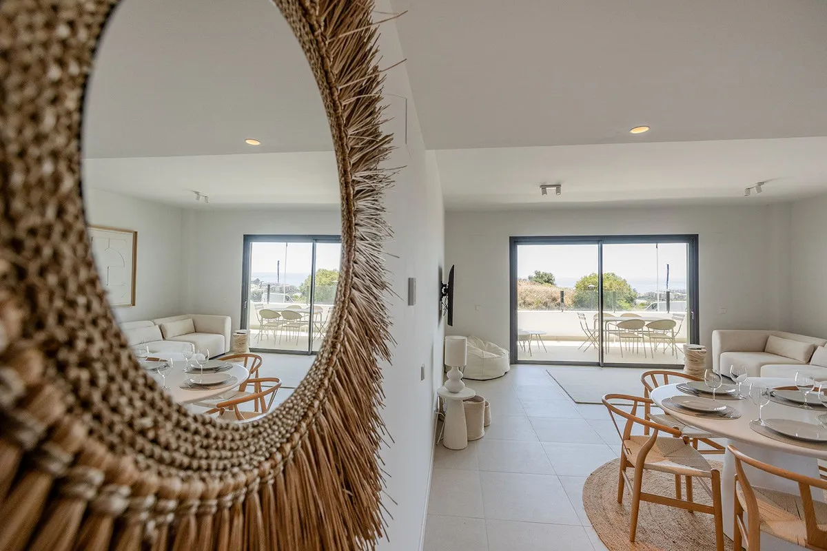 7c5aa447-57be-4d0c-bdf4-e4e8ef041cda