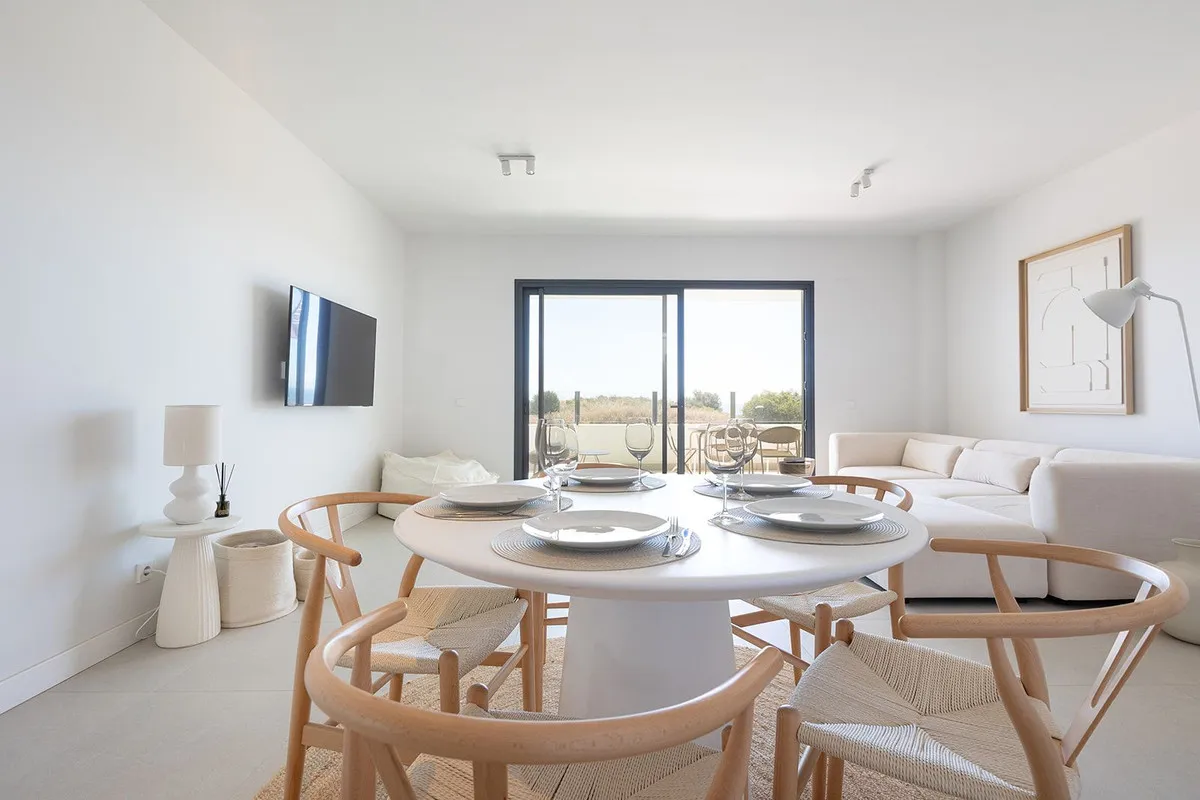 b95bc631-3fc4-4842-85ff-0ee2ad693254