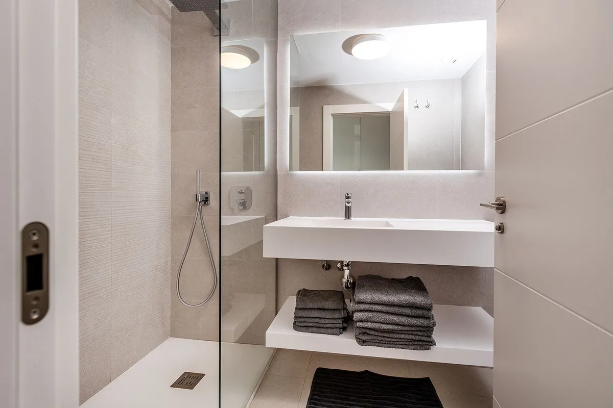 bb4e151f-195d-44c4-824d-f0fc9024e74b