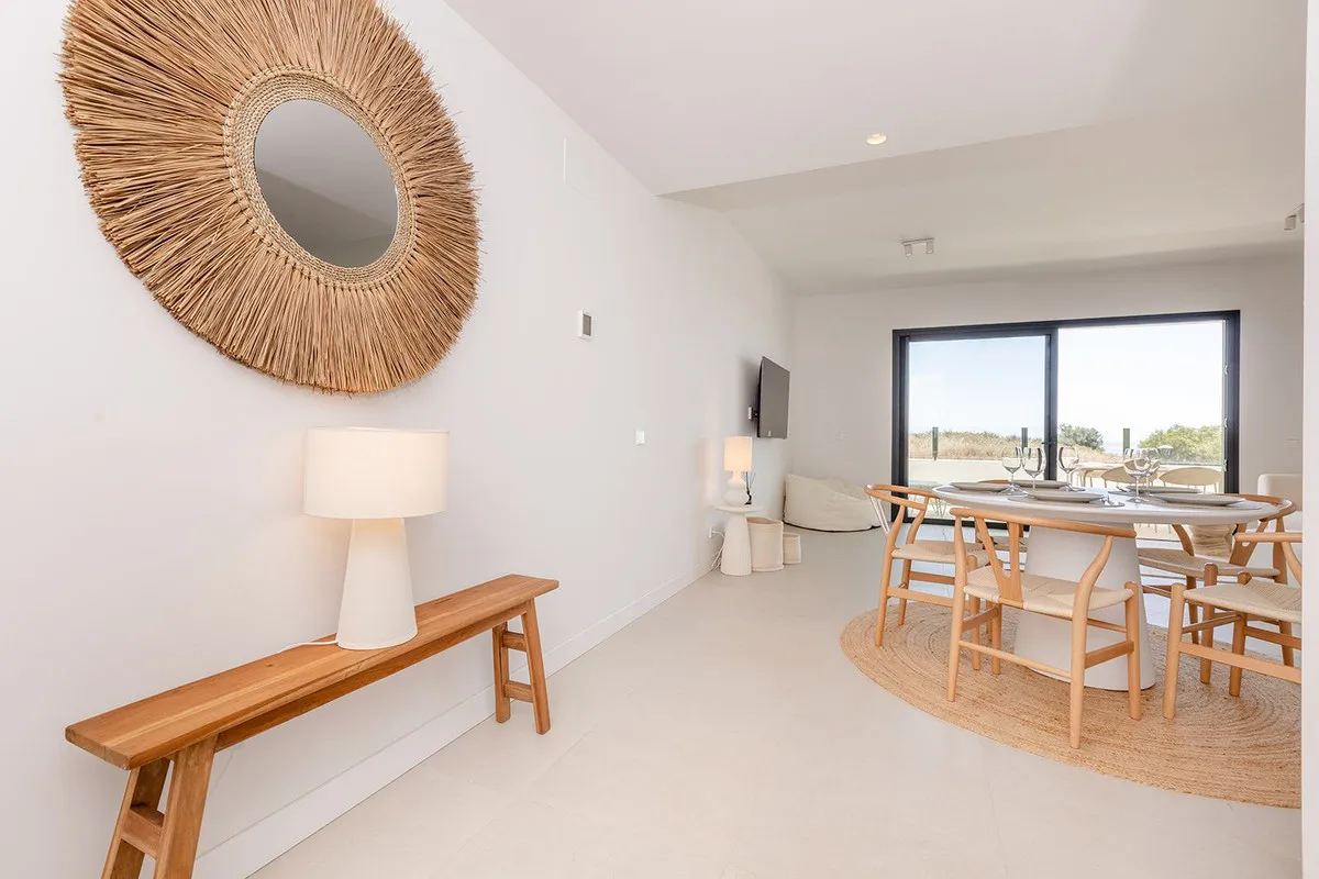 c7b3ed6f-3995-4ca5-8cd8-20949c5b6f94