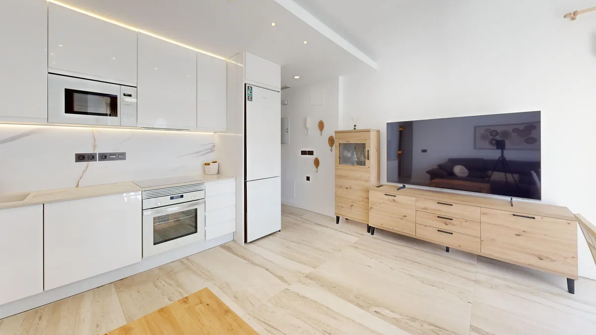 82bbc85e-3bf5-46ce-b57d-407185677c52