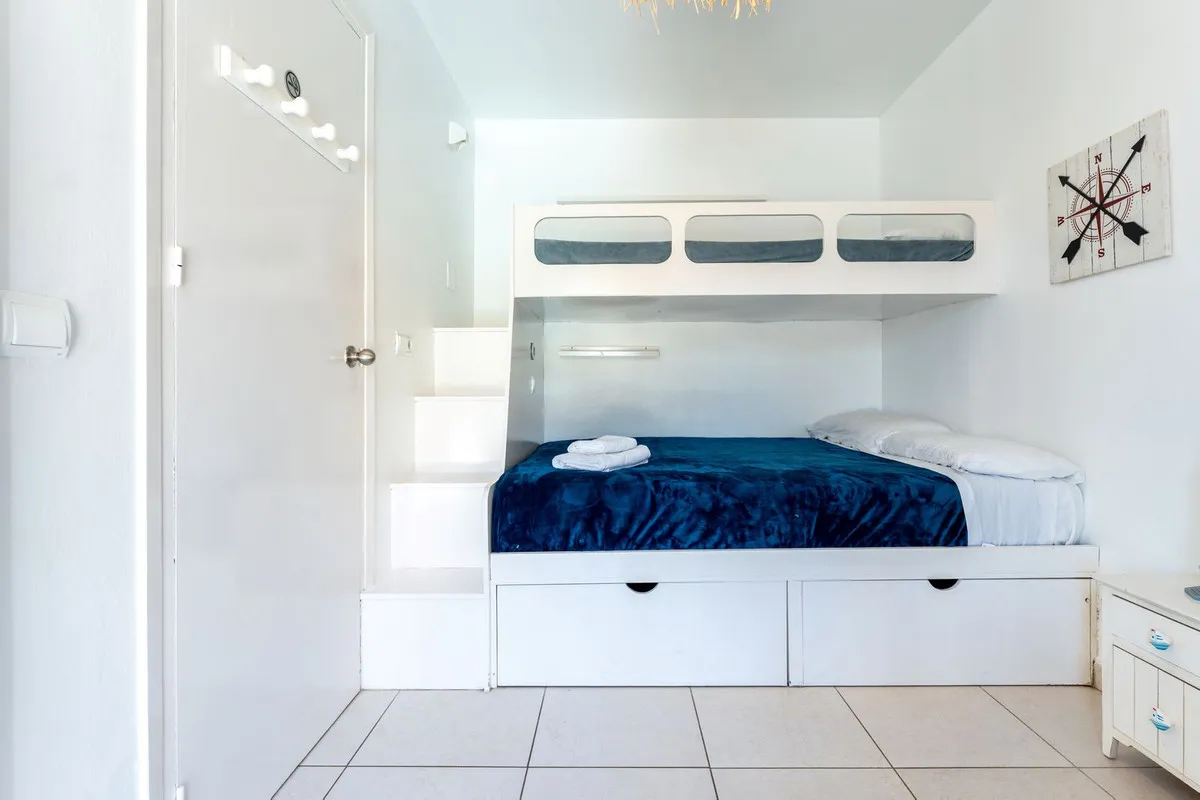 34eb8d27-3178-430c-bd28-a46cff36bf27