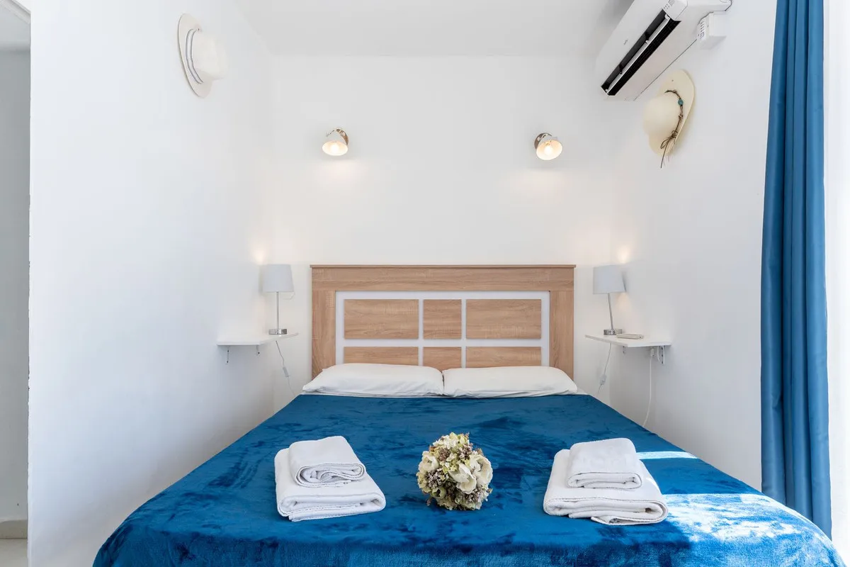 8f1539c4-896c-494a-a1d0-853e9d888d0e