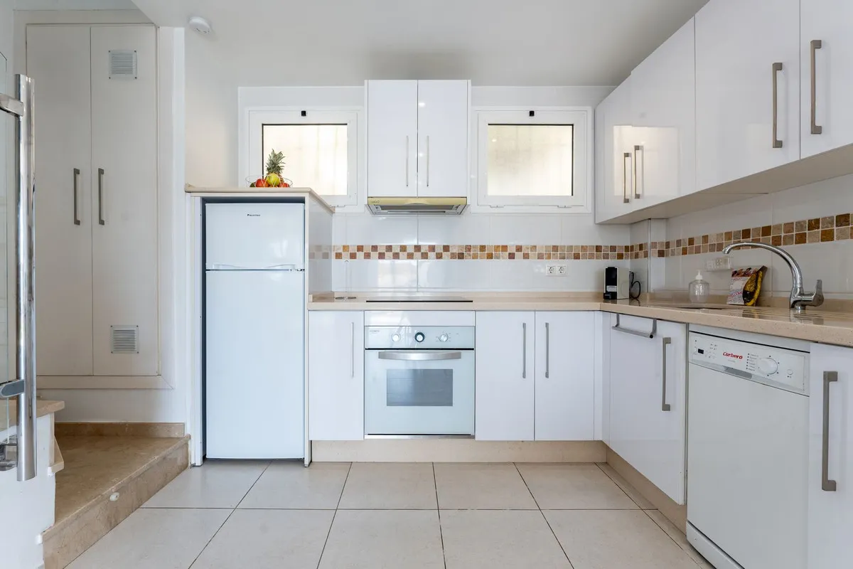 f50d5ce5-629e-4652-a4a8-12571e07cd8b