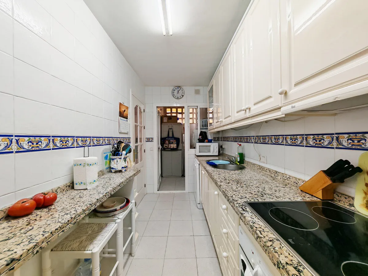 65f4f9e9-7637-474d-bc32-518fce248968