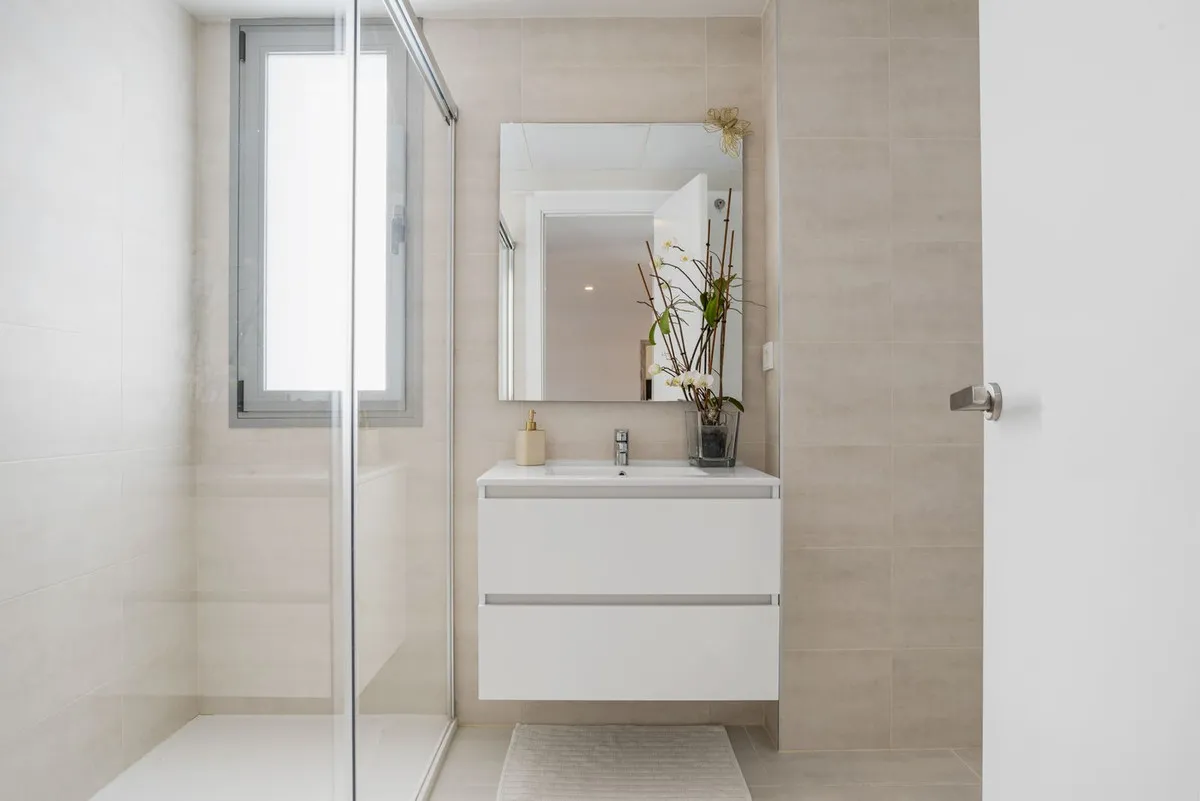 56c5ff60-5491-4cee-8227-960387683a8d