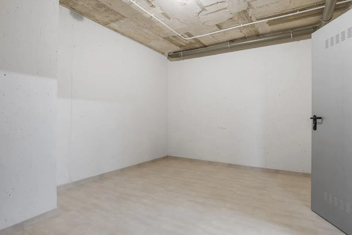 d9edbd0c-9676-49dd-bcc3-9306a7a77aff