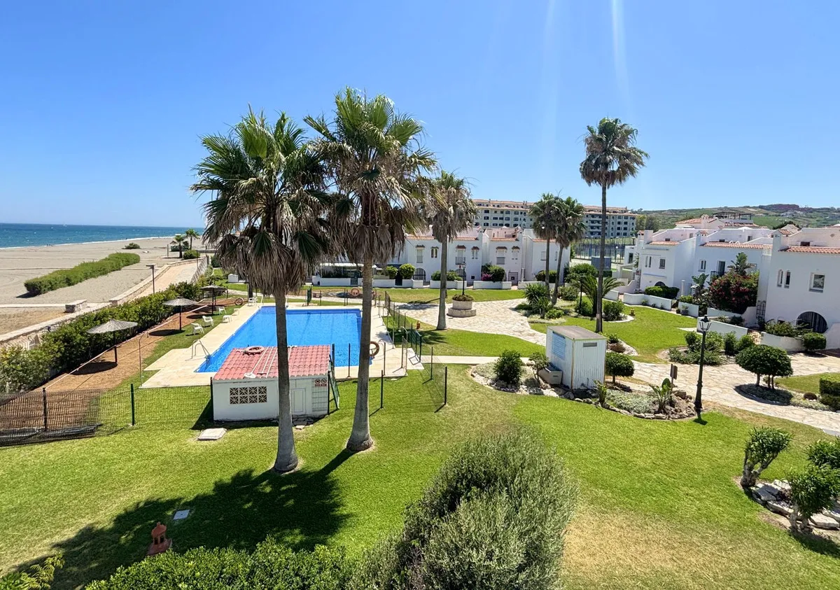 493d9d79-66fa-4ee7-bff0-9349c585dd92