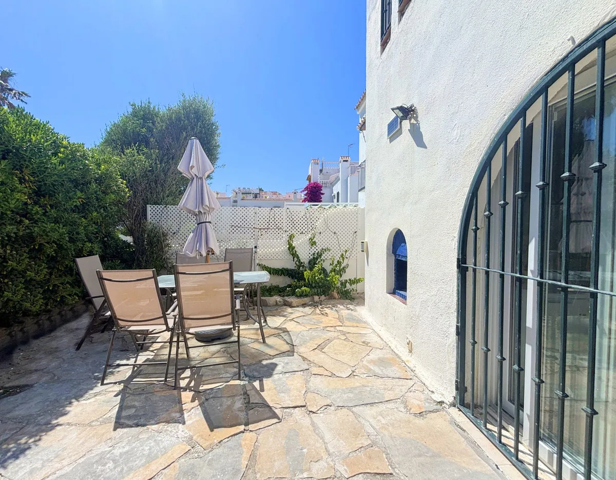 592f07dc-83bf-4f04-9d65-761173d454f9