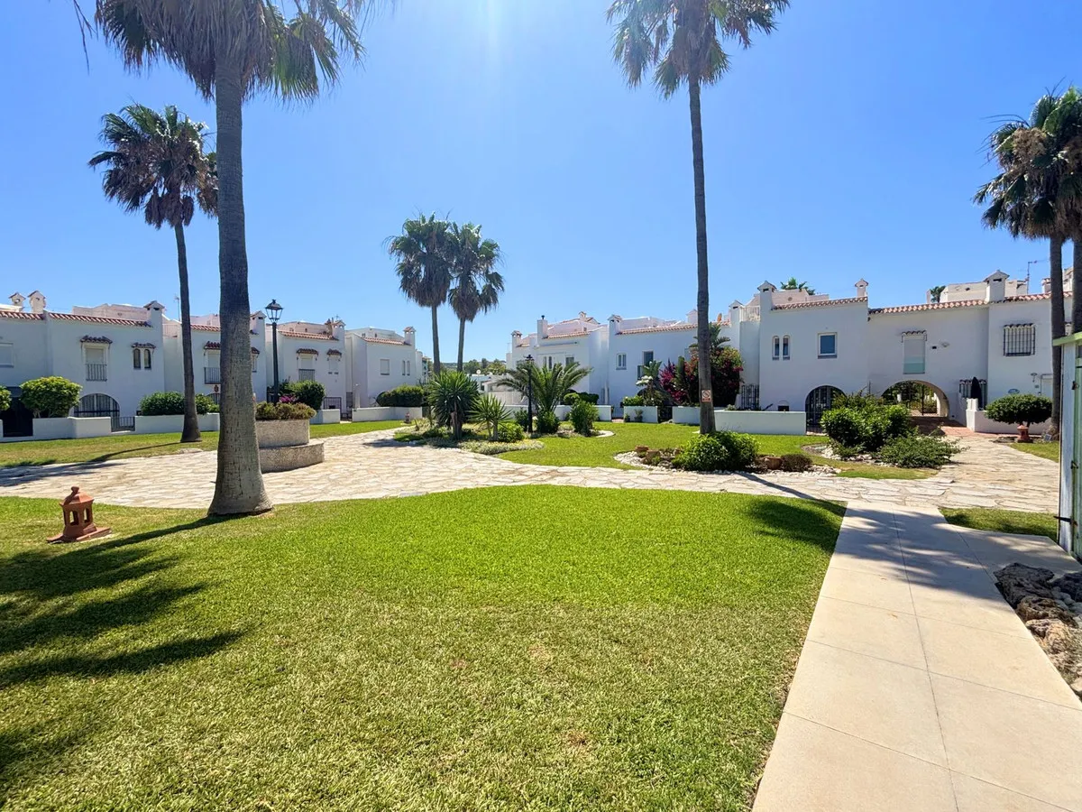 90b700cd-6d37-4a44-9ef9-cfe41a427202