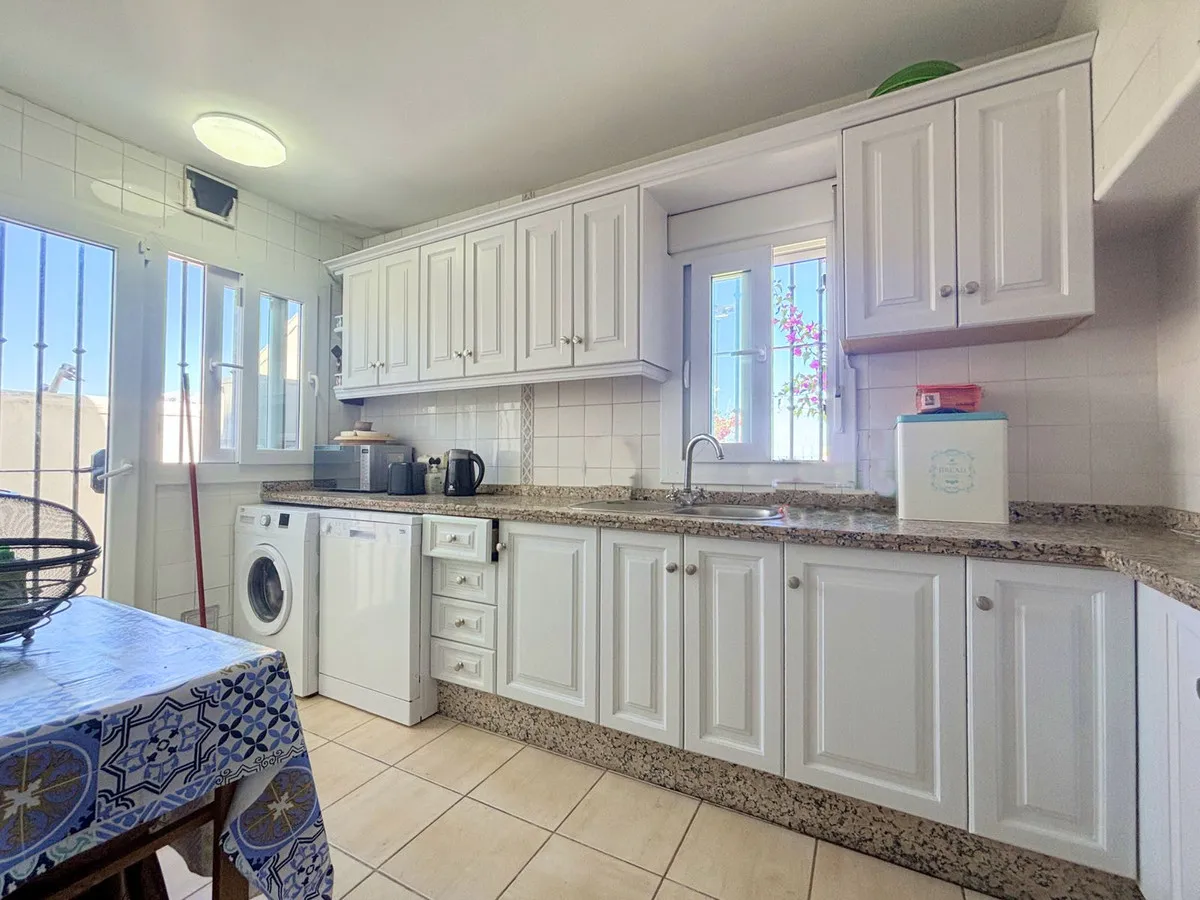 c22b5adb-31b2-4644-9b42-ae182661db4b