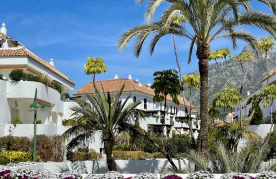 e484fee9-7282-4dc9-9f8d-80ca38d5fa73