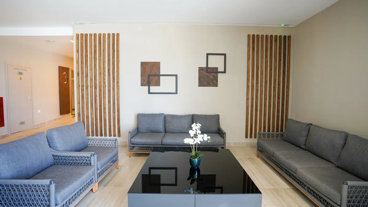 b5f6e48b-7fcd-41f2-a39c-0e86bbbfd66b