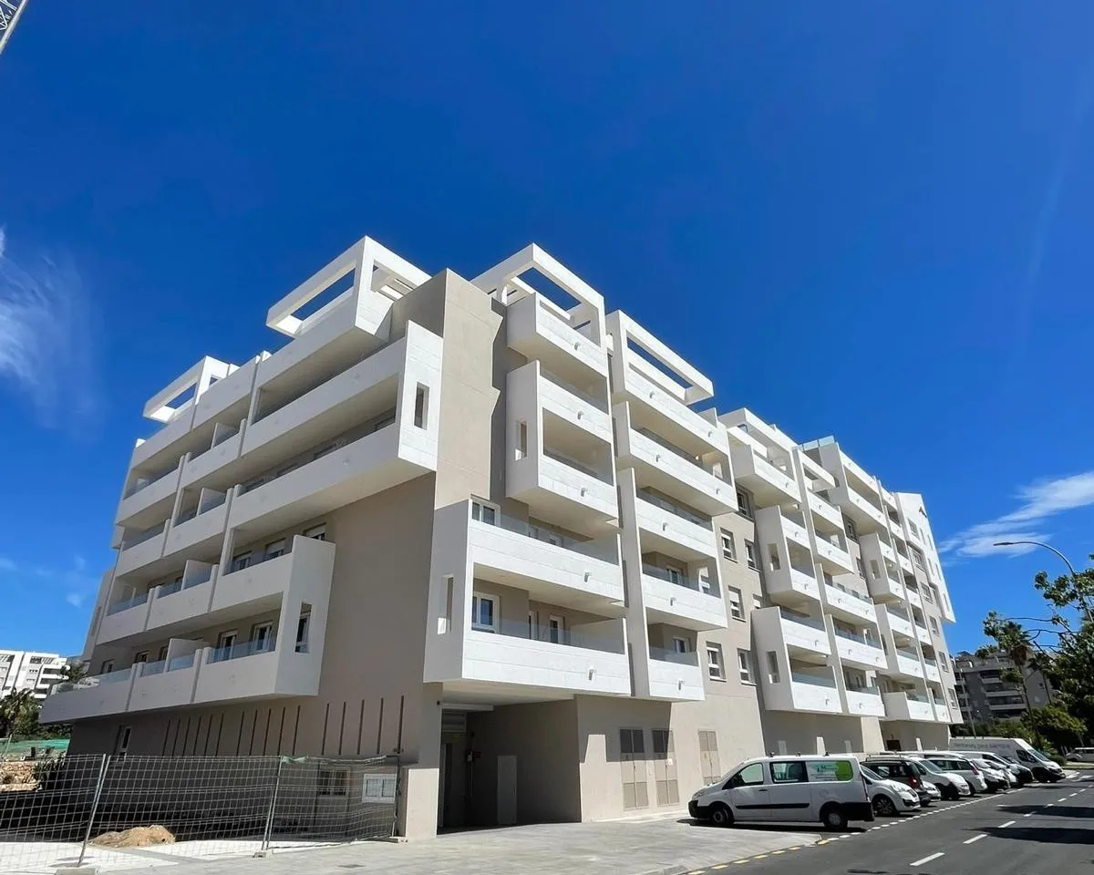 c18fed6a-cceb-4877-b5d9-a958dc1d0115