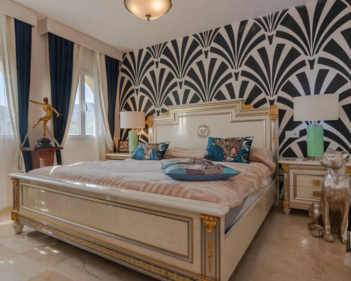 1ec2d5e3-c803-4b90-83fc-211a4feee896