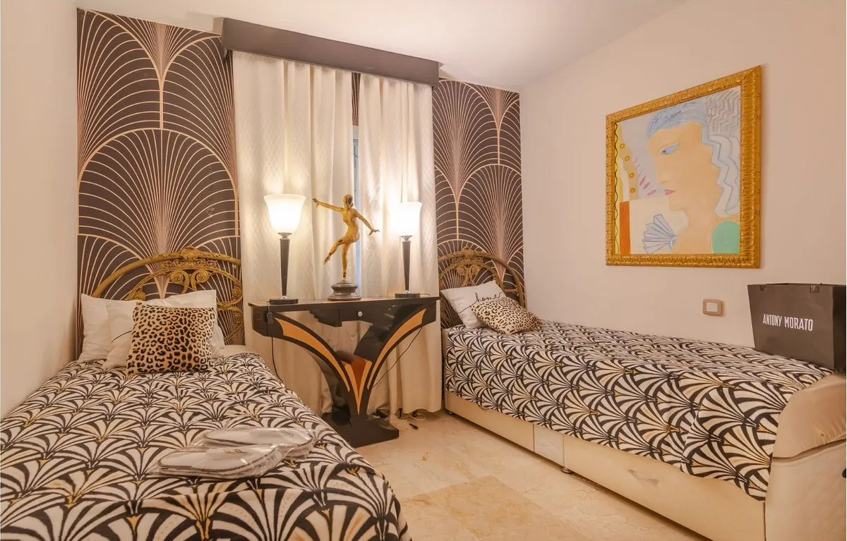 5e9cd3a4-62a2-4e2c-b21b-cd7adef0a550