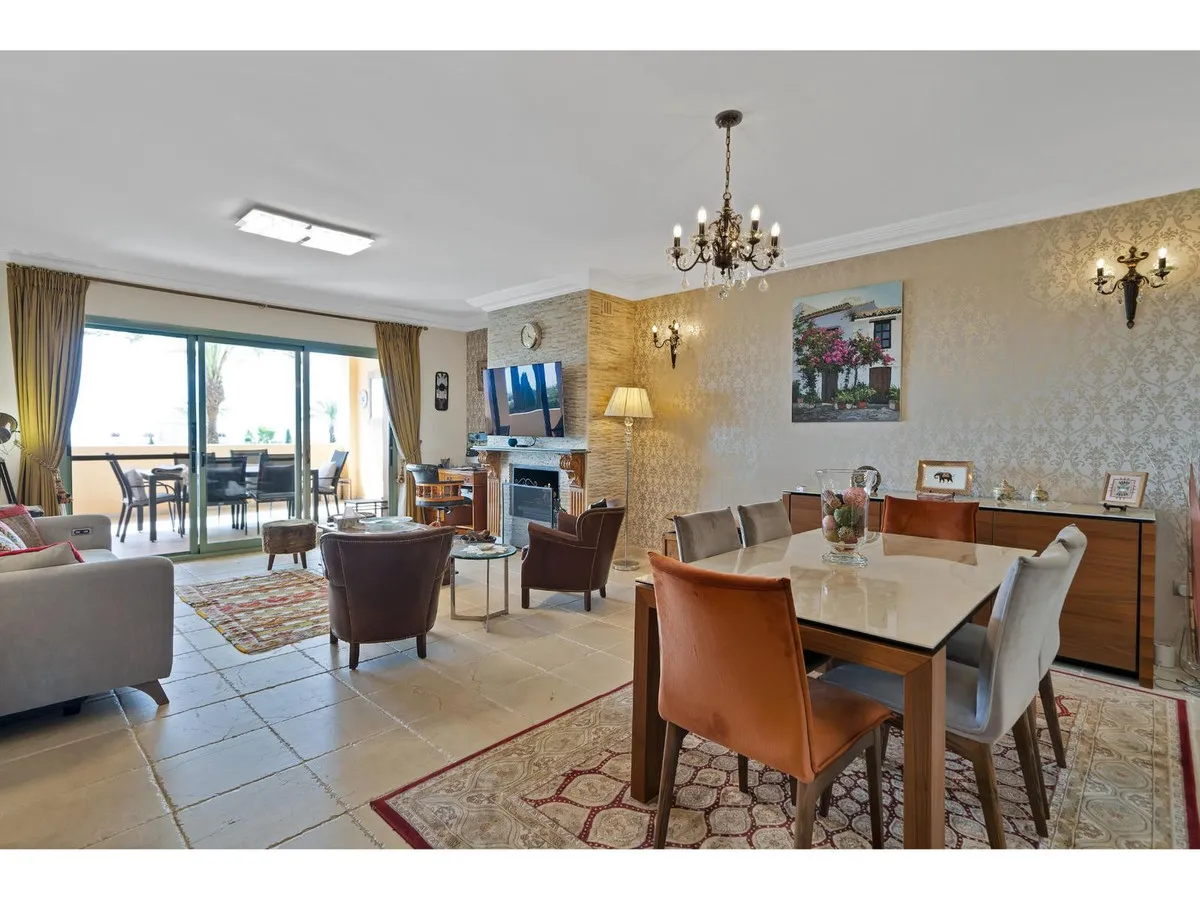 d1919050-e2c7-472b-a21c-9c2e44b6ef25