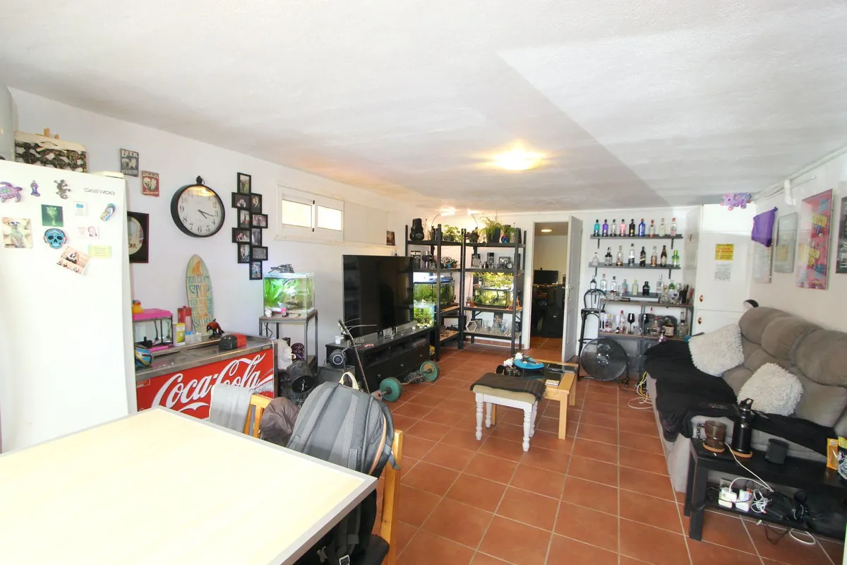 b8372a72-ea8b-4d57-b633-1a34084a01cd