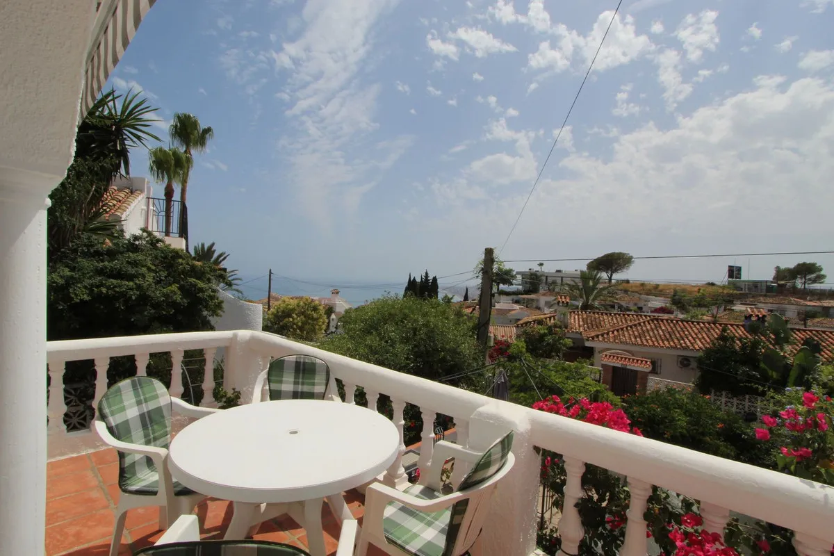 c844a850-75b0-425a-81bd-e32093319384