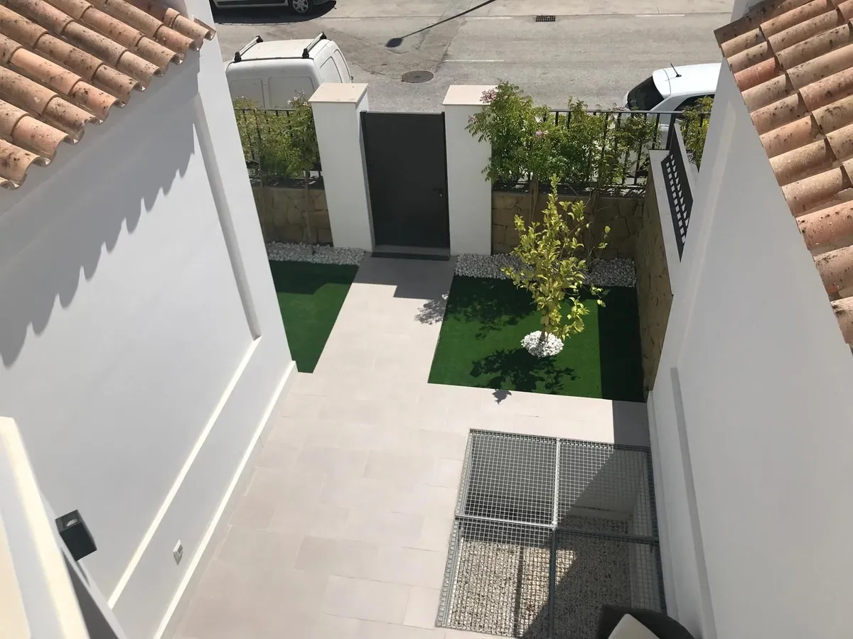 edbf666b-fe50-4741-851e-7f79c45b1ac3