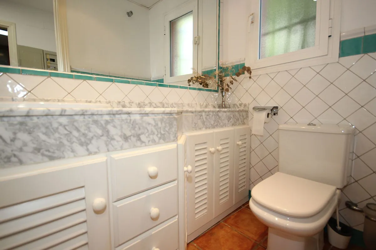 4b9bbc56-10a3-49f1-b091-88a30754d849