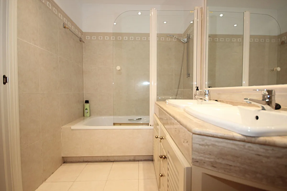 667d9b65-1991-47c6-a66e-aa85282d4273