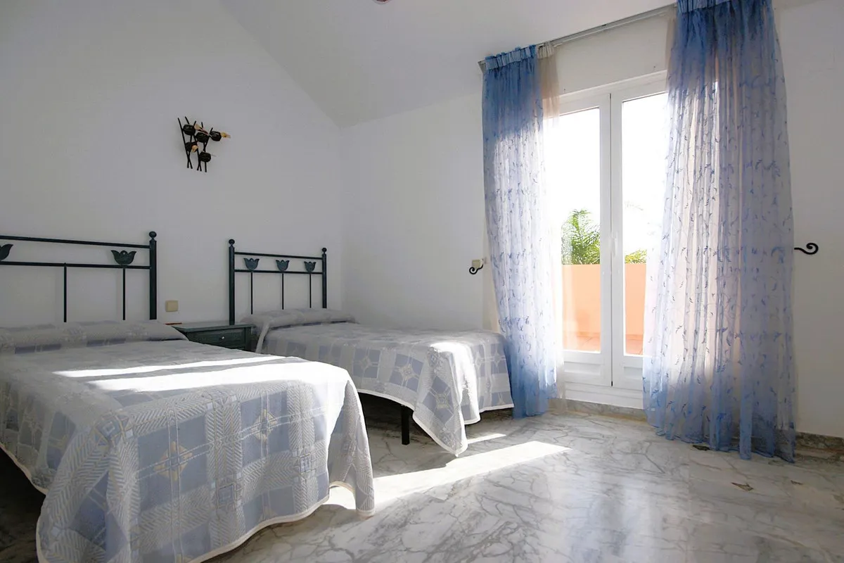 eb6d7411-4c1c-4556-b0d7-b8f0e8dc56ca