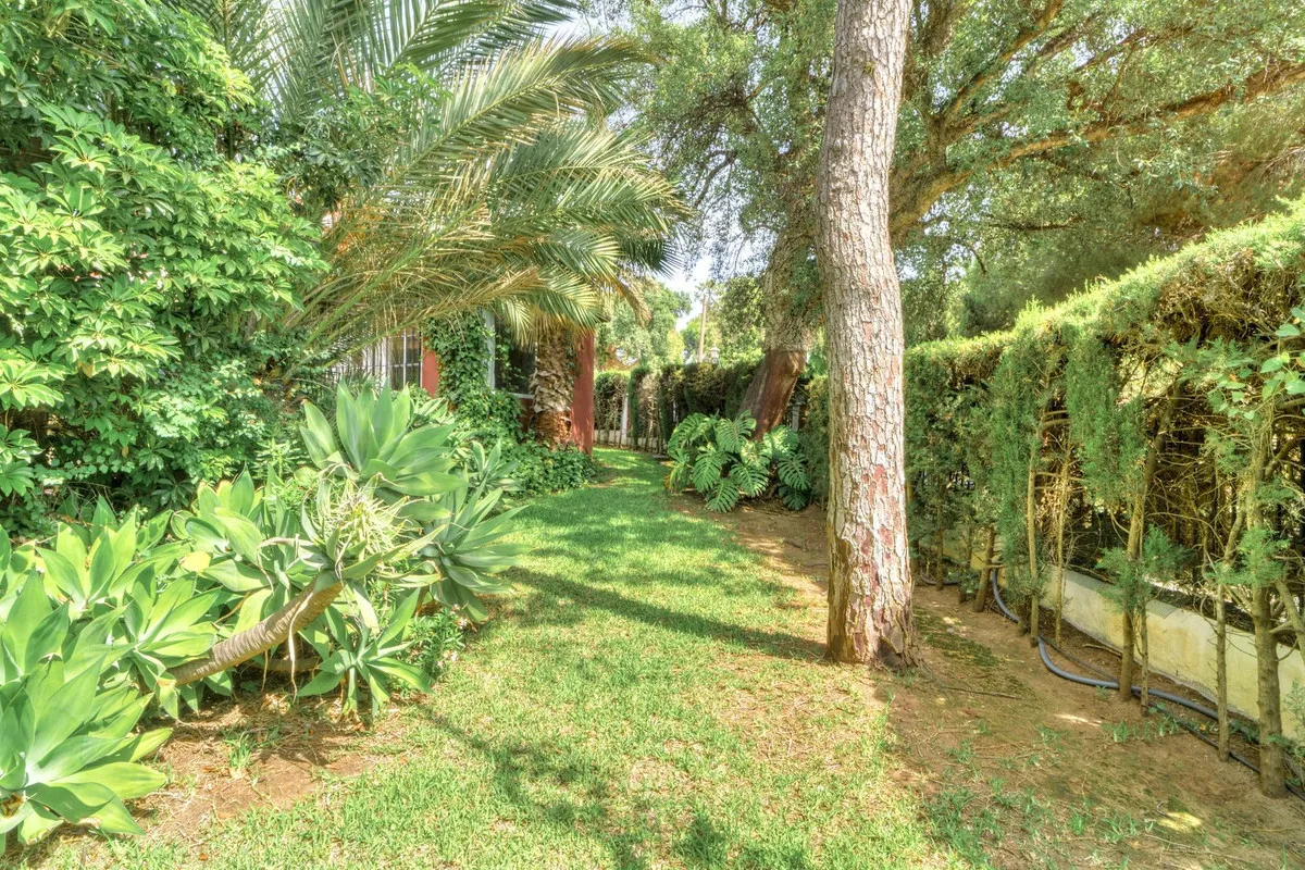 043c9f5f-e6b4-41d0-9327-43bbee2ddd1c