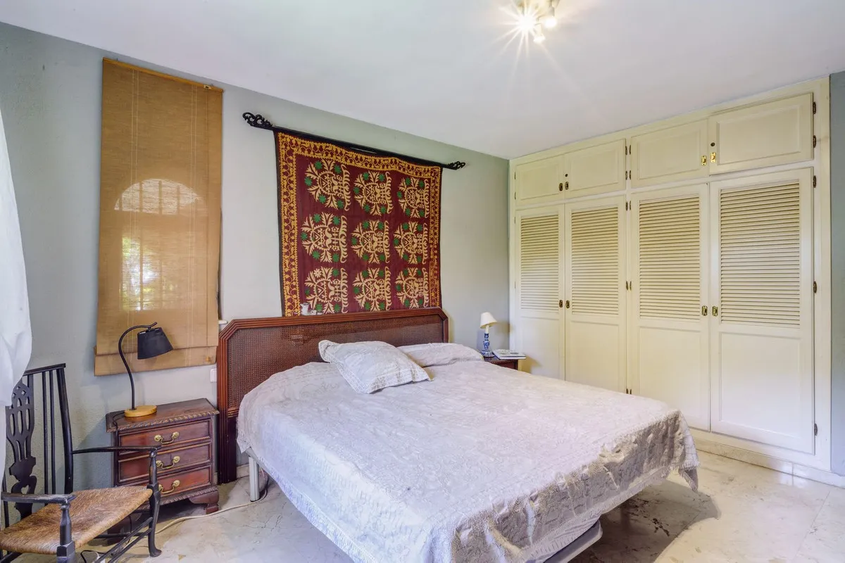 2349b85f-50ef-42c1-8a1b-88b12db535d8