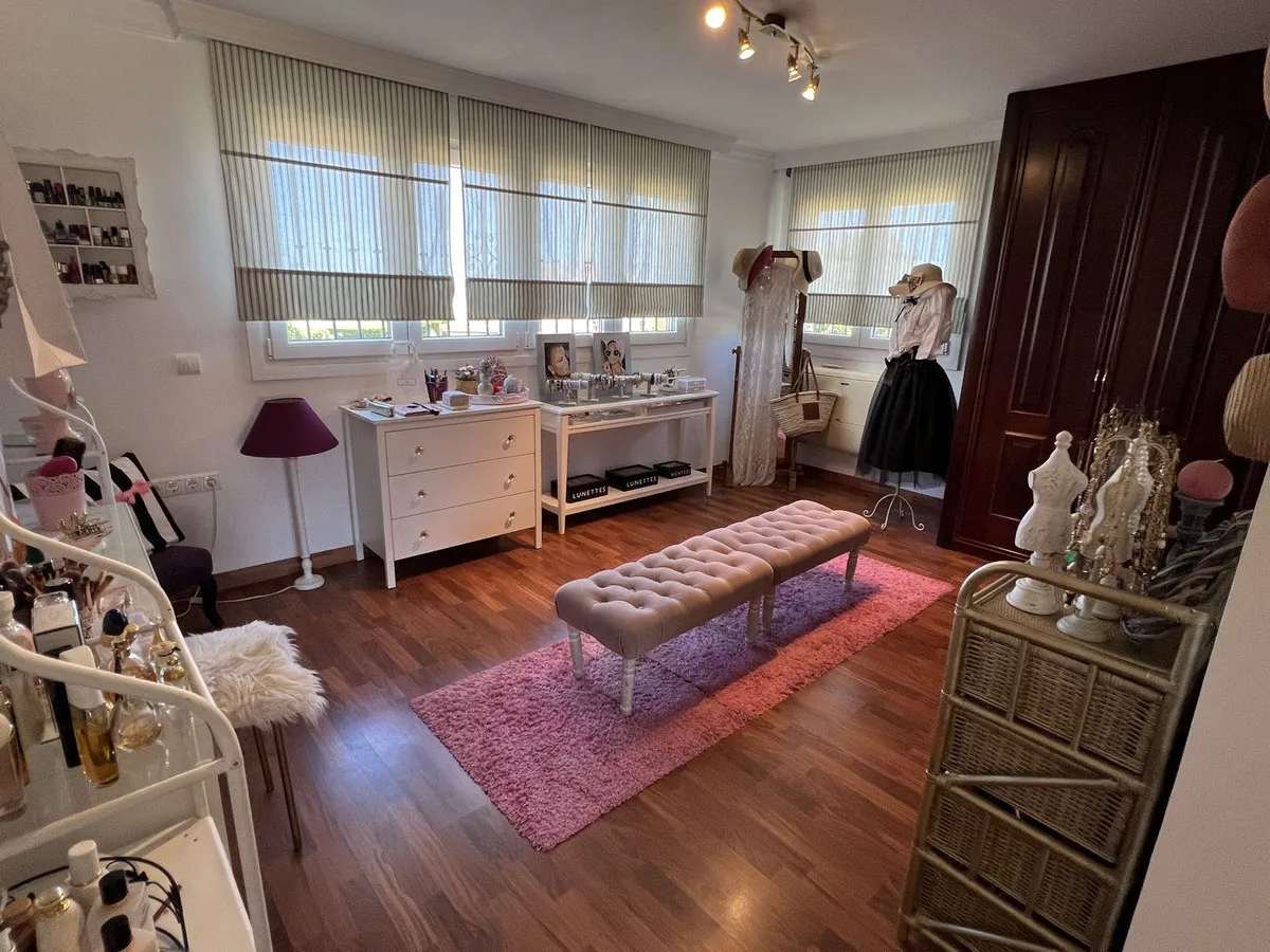 26c77045-acfa-4478-becd-27a8c98f96a9