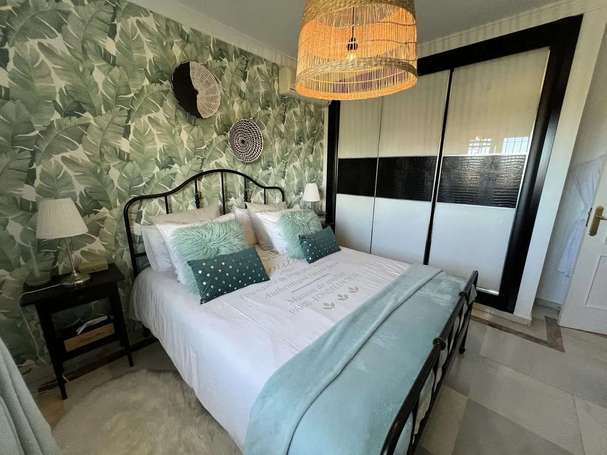 8b3e454b-7881-4e5e-8548-7455fe69e672