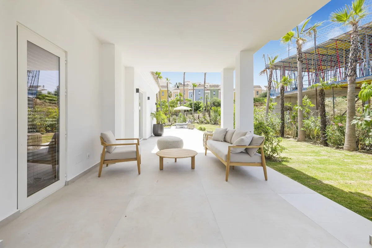 a0a3e4f2-5077-4344-b874-61ba7a8d709a