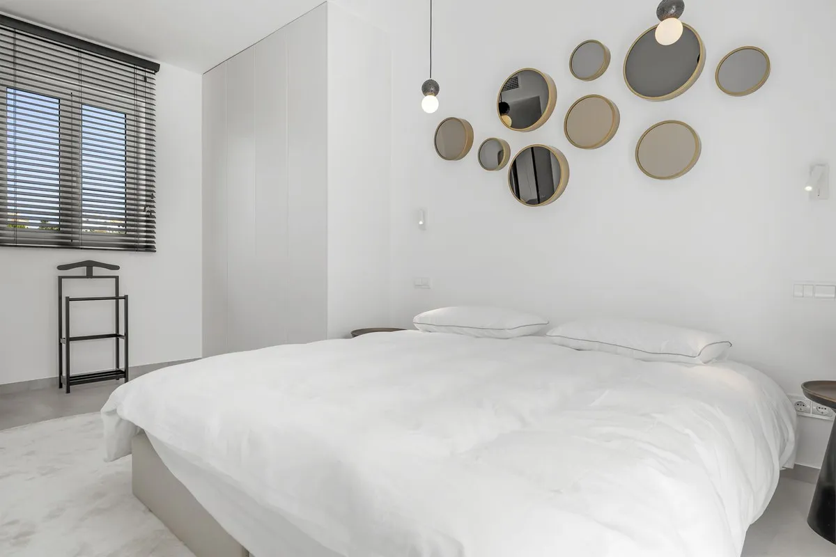 c6a1427c-5203-4195-a2f6-571e73c0637e