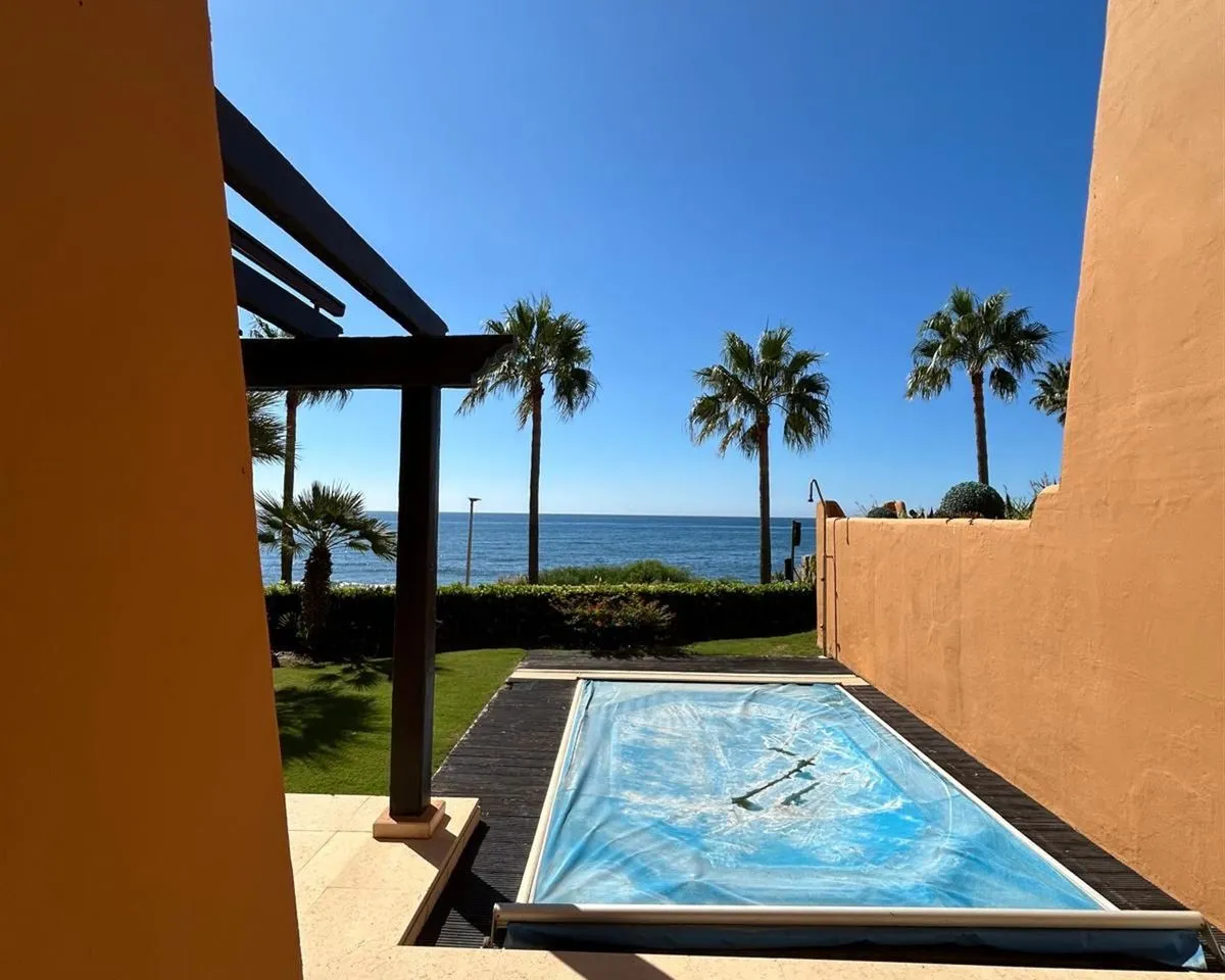 d056eba2-236b-47d6-9487-03bc8ae94299