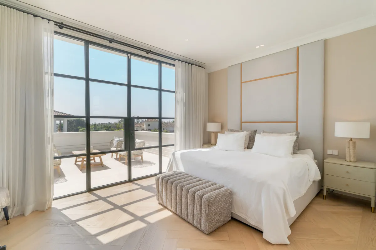 d0245930-65bd-4b9c-bfd5-89db94f2fe08