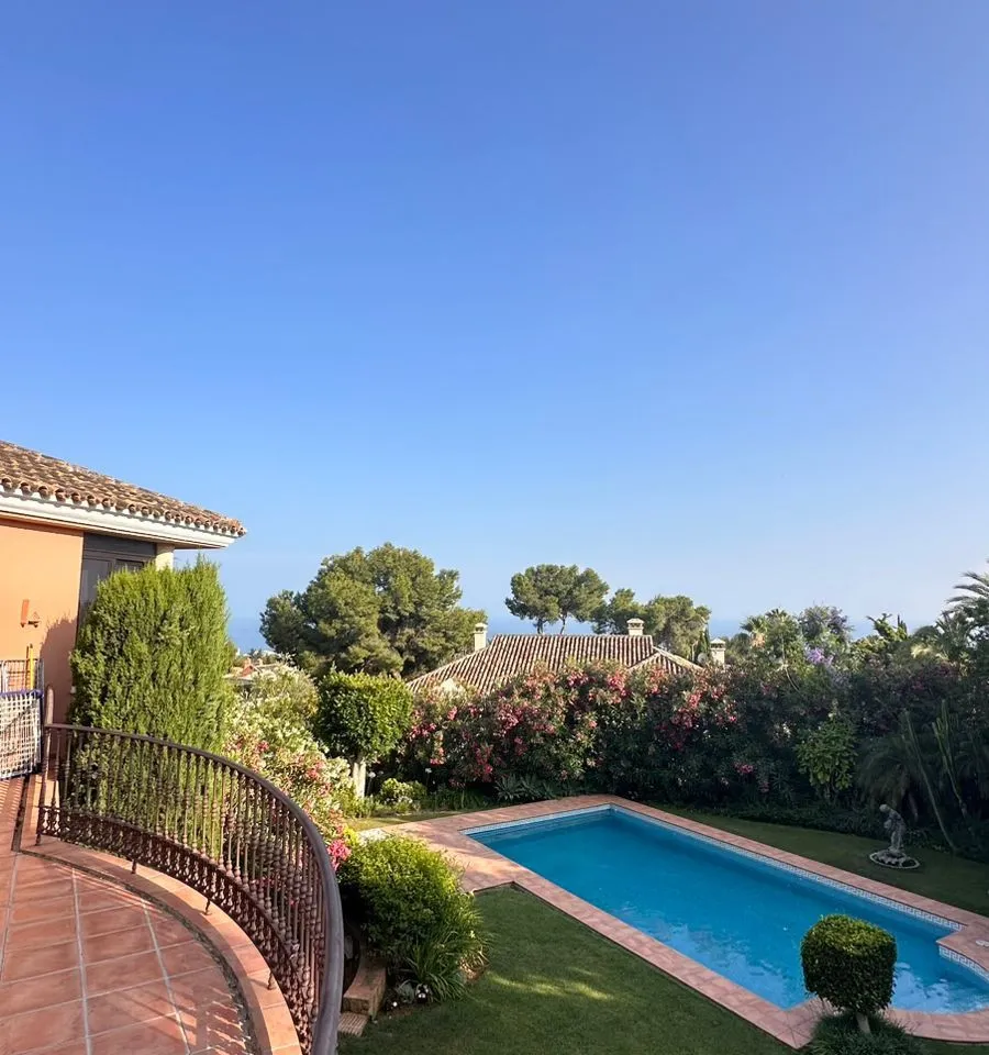 14db1c85-dfb2-4e50-afac-2169162775e0