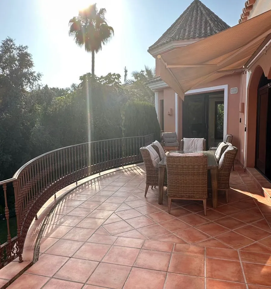 a02f2ac0-f562-4936-9d2c-e9d0338d2785