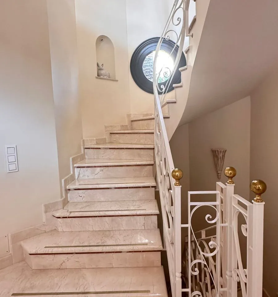 de0df681-4b11-49fa-a874-8f62445442e4