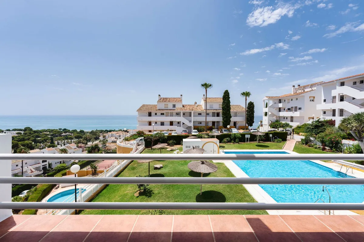 17a9b04b-a4e9-4325-bc67-7c4294b16256