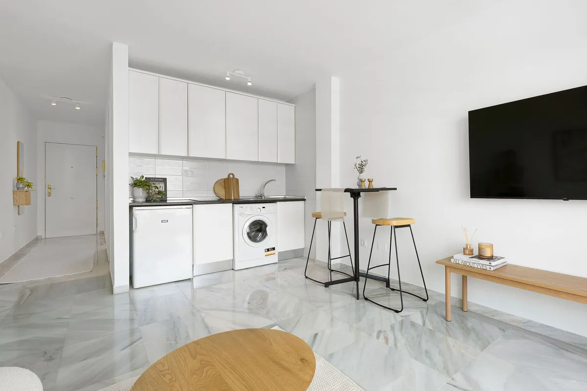 d122b3ee-b165-4c4a-93fa-d5ad274adf88