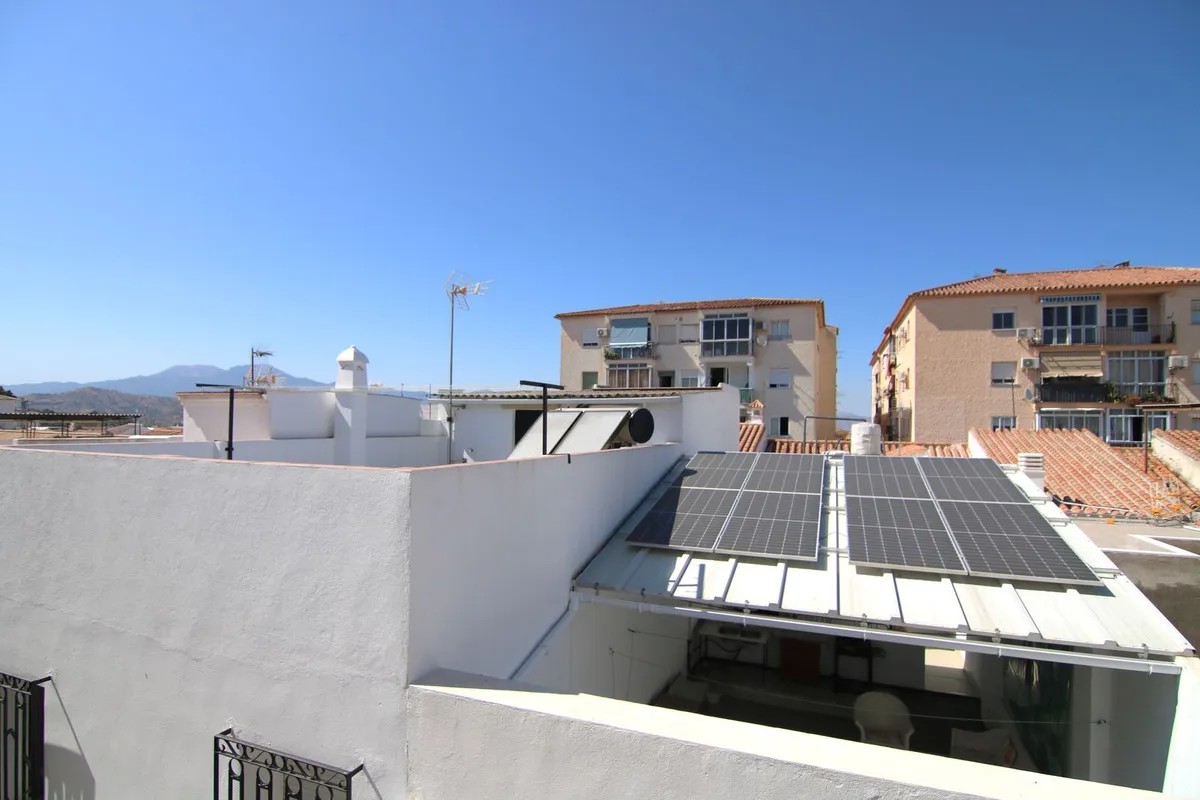 98bfd83e-d322-4cb8-bdf7-56d0bb443ac1