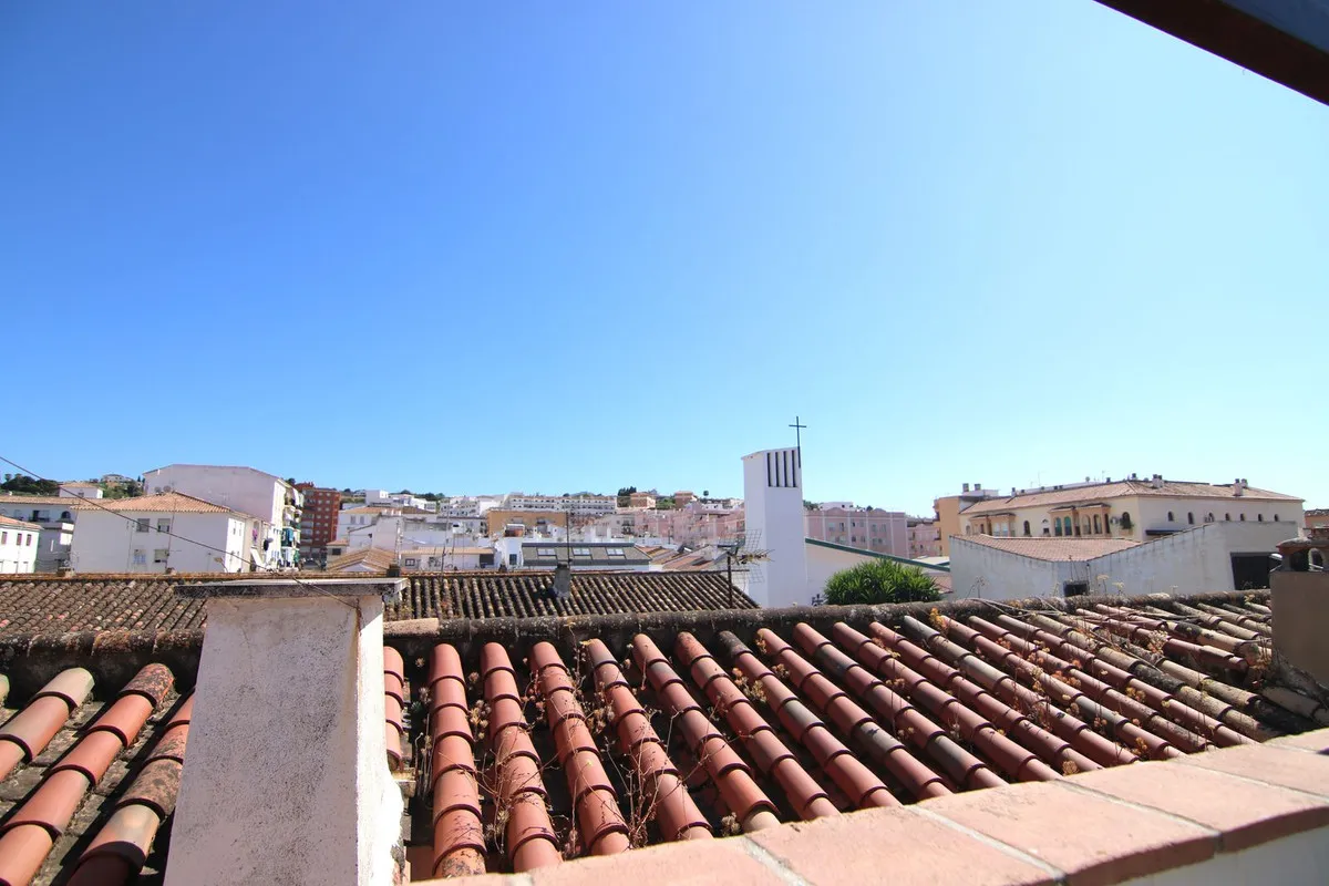 a6b4a486-c5cb-423f-8089-7eded60008f4